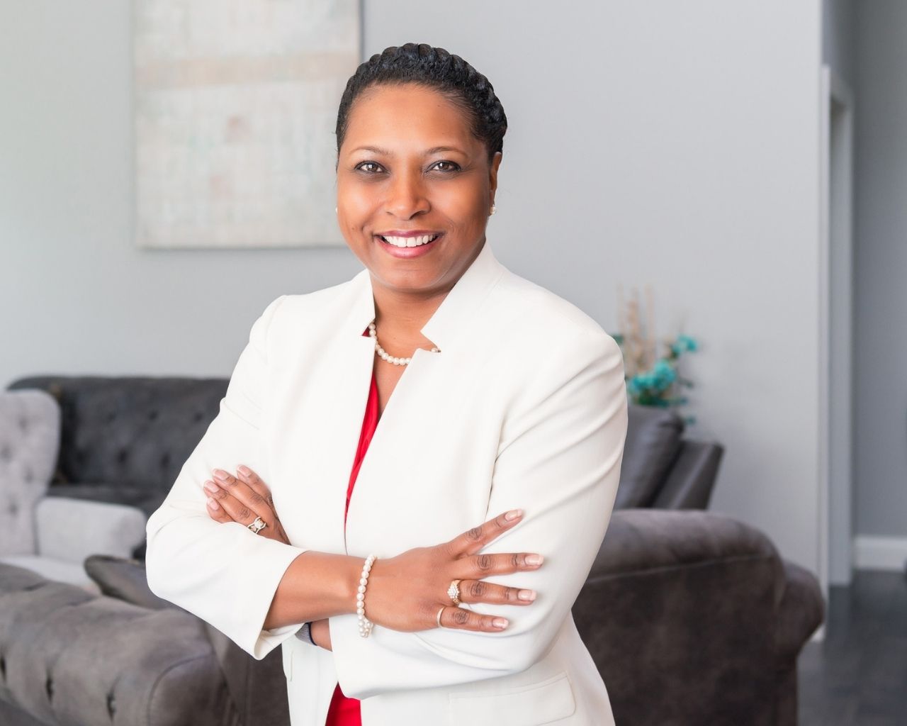 Shea Outgrow Advisor smiling and ready to help